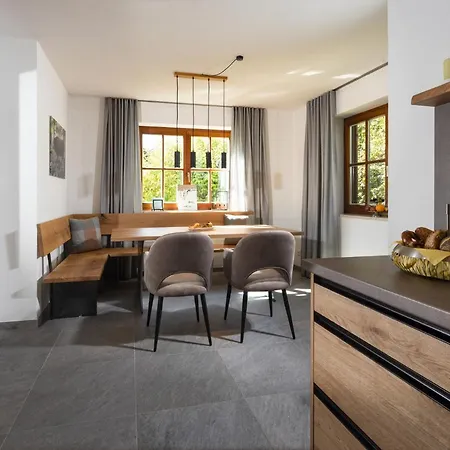 Manger Apartment *